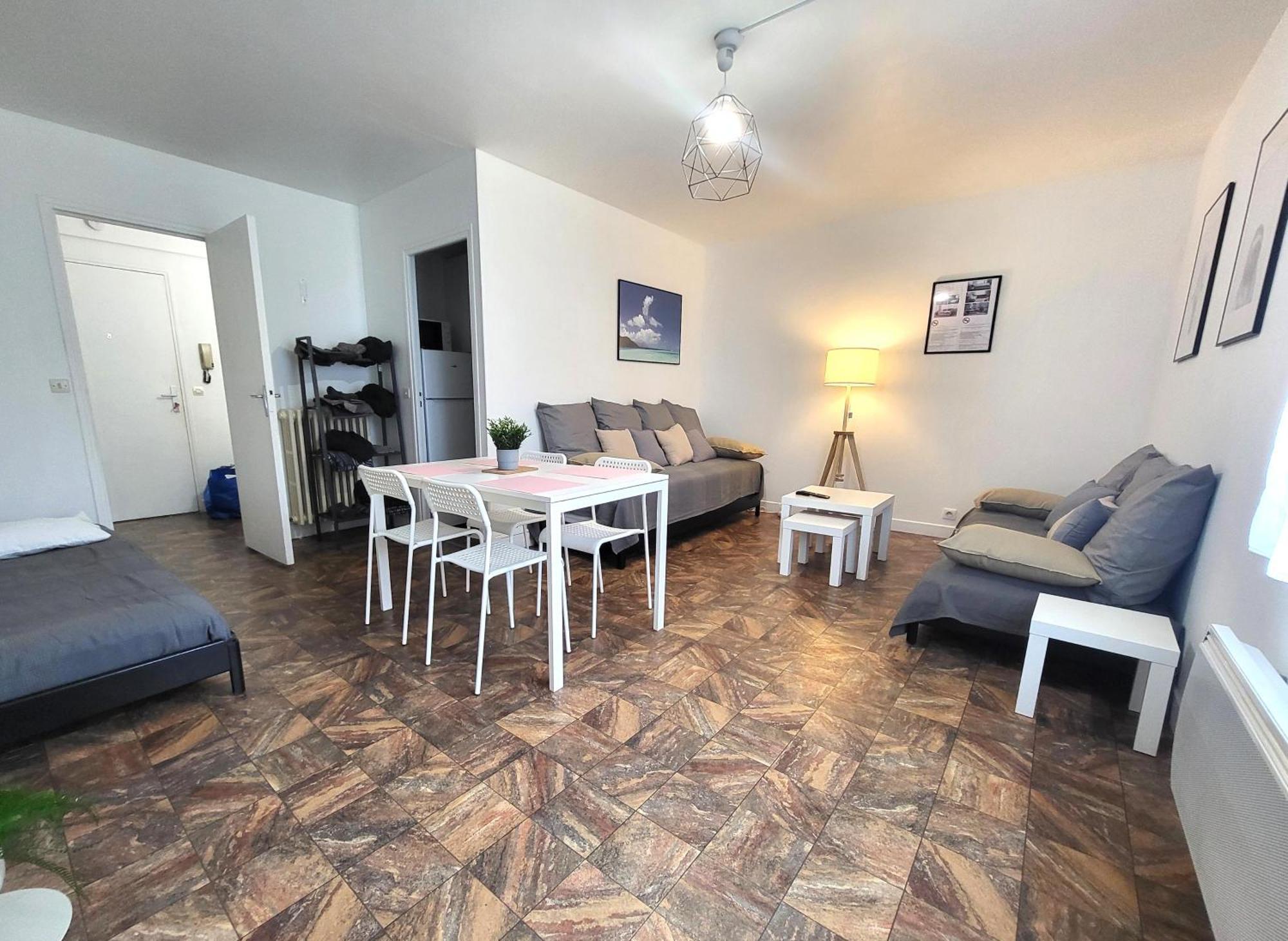St-Quentin-En-Yvelines Plusieurs Appartements Avec Parking Trappes Exterior foto